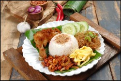 Paket Nasi Uduk Ayam Goreng 10 Box